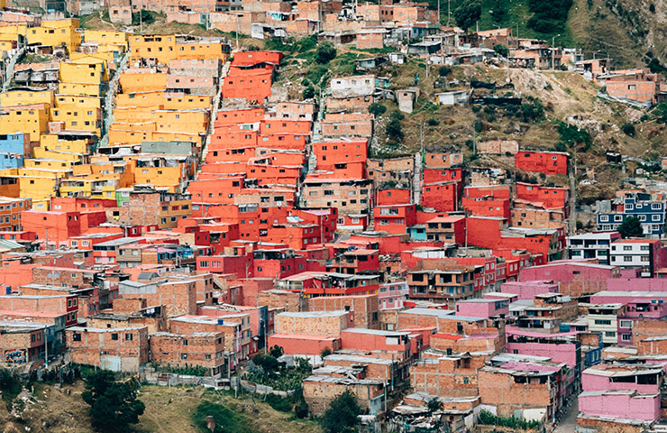 コロンビアのボゴタのカラフルな街並み