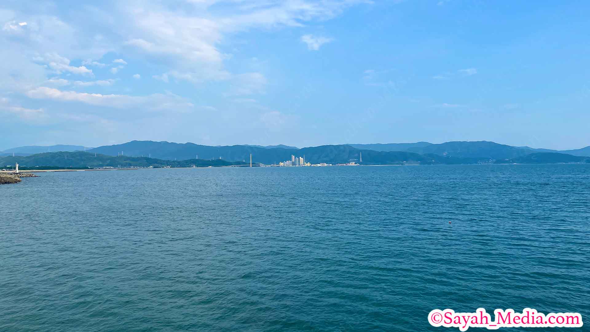 和歌山のギリシャ風リゾートホテル「エピカリス」の部屋のテラスから見える風景