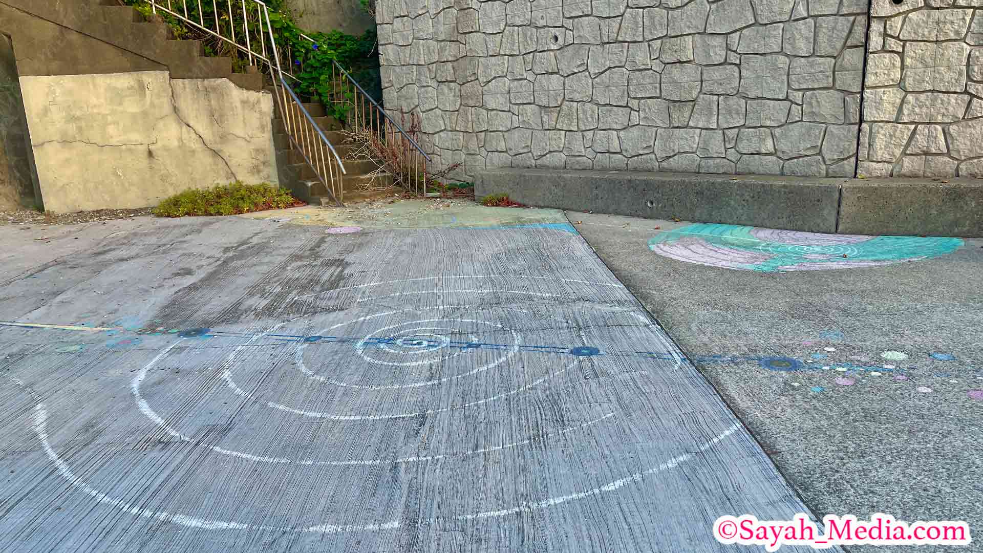 和歌山県和歌浦のアート「光の輪」